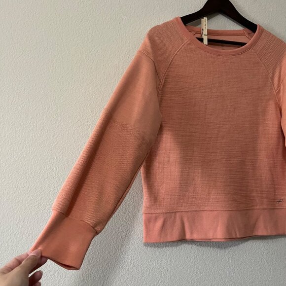 Freely Women Coral Cropped Long Sleeve Round Neck Waffle Neck Thermal Top SZ XS - Picture 6 of 7